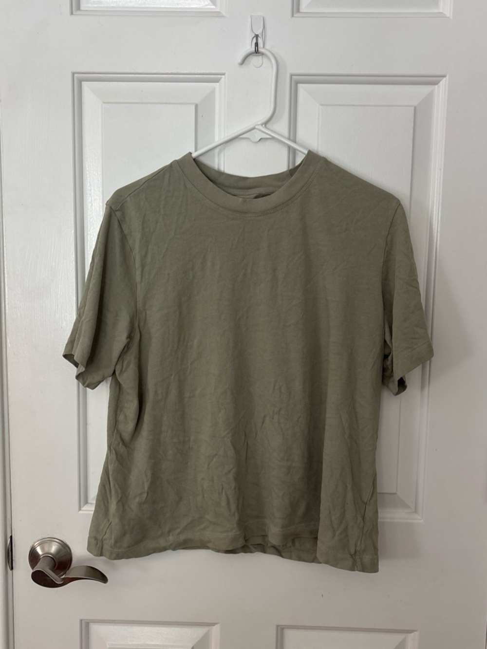 American Eagle Outfitters Olive Green Long Sleeve Tee
